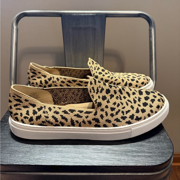Cecilia Soft Surroundings Washable Leopard Print Slip-On Sneaker Shoe - Picture 5 of 10
